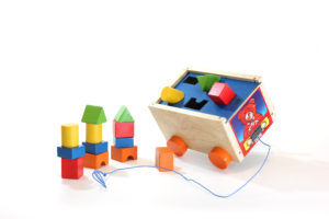 Jogo de Dama e Trilha Jogos Clássicos e Tradicionais Brinquedos de Madeira  Brinquedos de Madeira Bambalalão Brinquedos Educativos